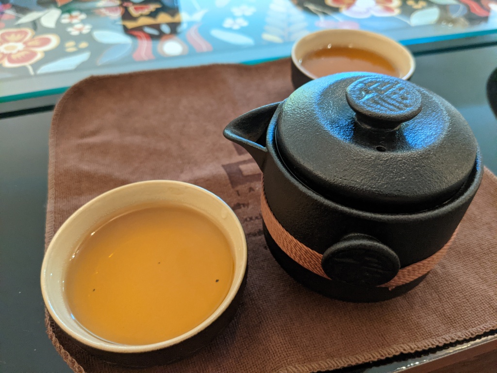 Black Oolong Tea Test